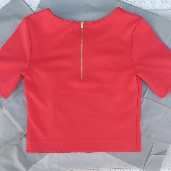Express cherry red crop Top size xs - Picture 2 of 7